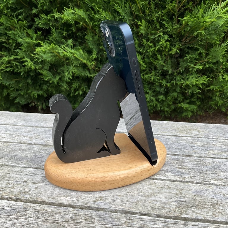 Handcrafted Beech Wood Black Sitting Cat Phone Stand – Novelty Mobile Holder