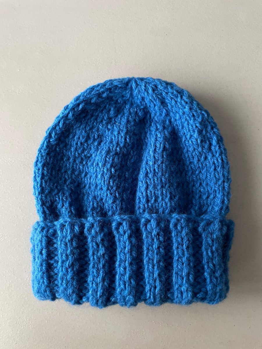 Hand knitted Child's Beanie Hat - Age 4 - 6 yrs