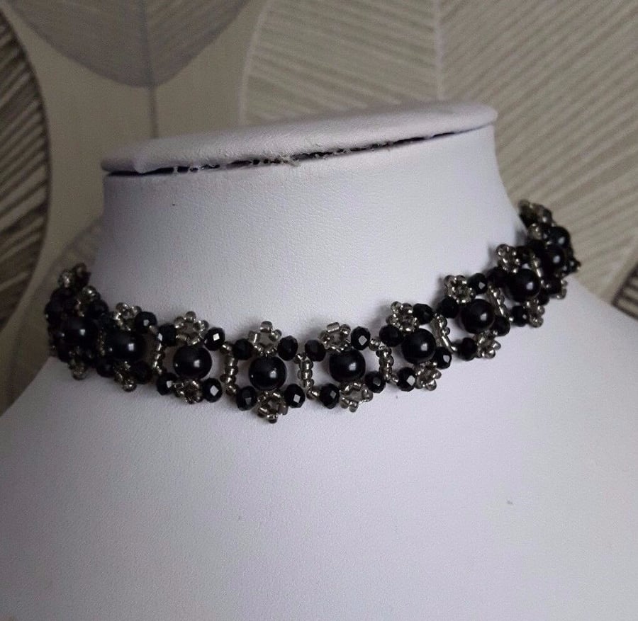 Black Glass Pearl & Crystal Bead Choker Necklace 13"