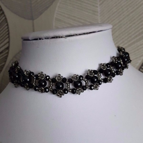 Black Glass Pearl & Crystal Bead Choker Necklace 13"