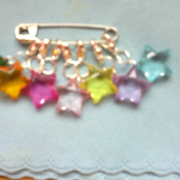 Star shaped stitch markers