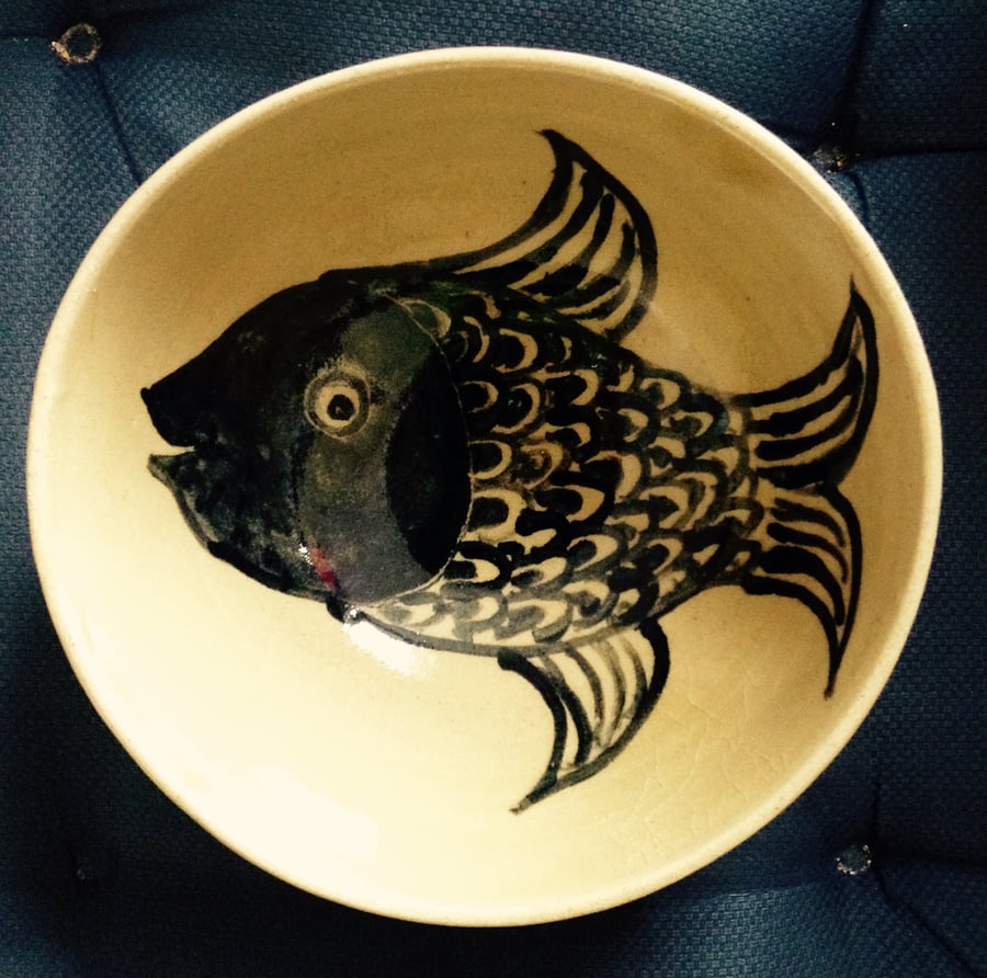 Soup or cereal bowl in stoneware clay with fish decoration and honey glaze