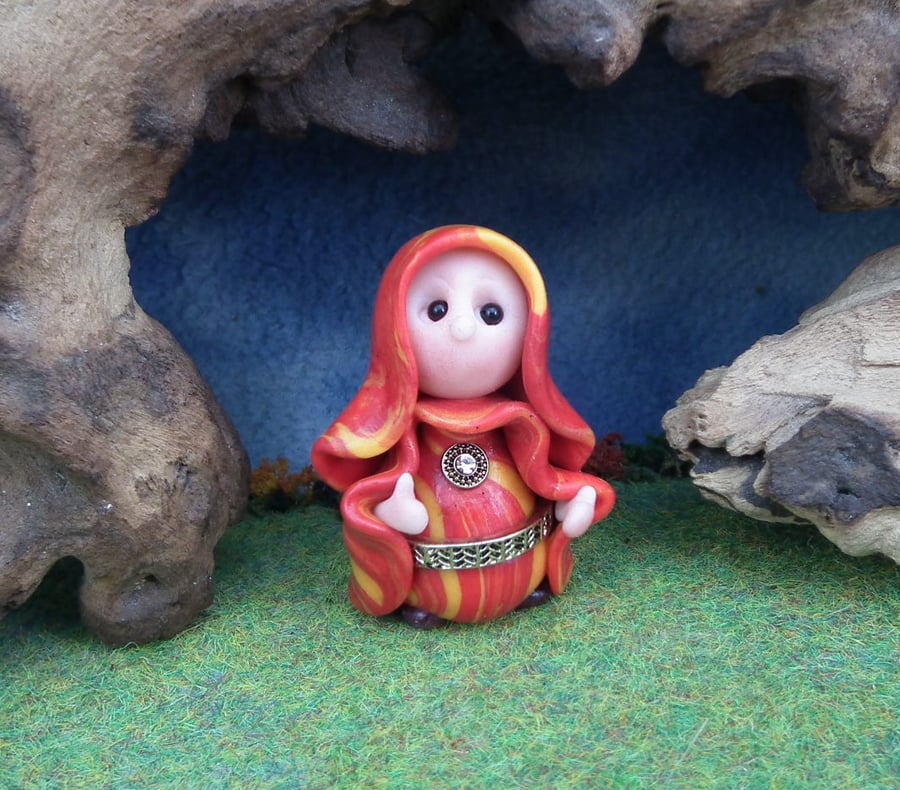 Optimistic Gnome Maiden 'Farlan' 1.5" OOAK Sculpt by Ann Galvin