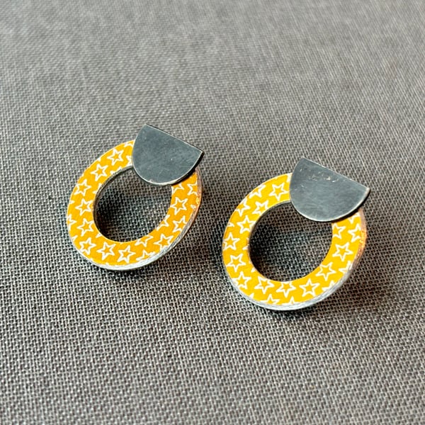 Colour pop circle studs yellow