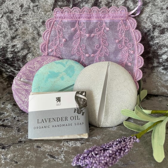 Lavender Pamper Gift Set PB2