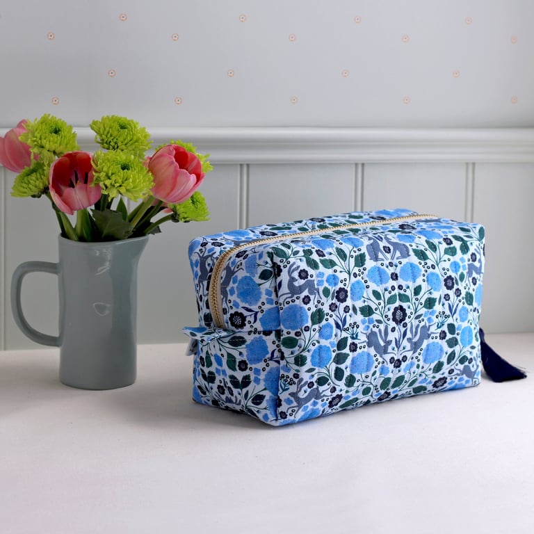 Hares & Hydrangeas Cosmetic Bag – Blue & Navy Floral Wash Bag