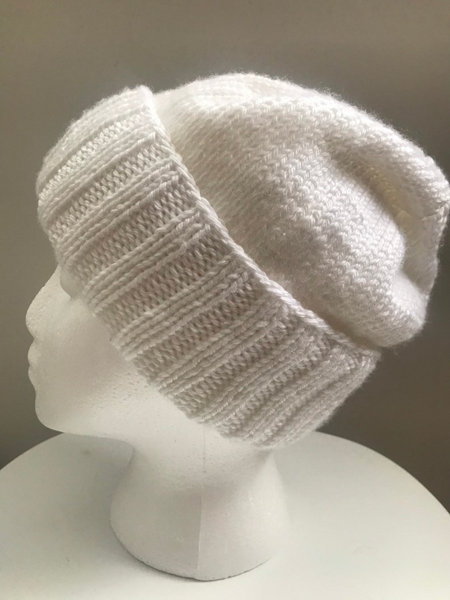 Classic style beanie with folded rib