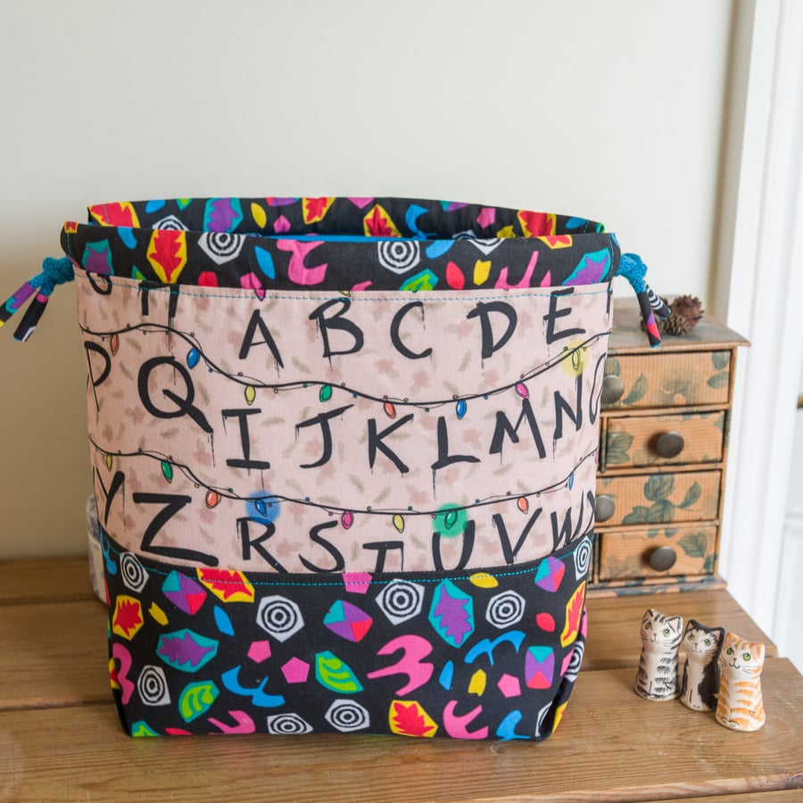 Stranger Things drawstring project bag made with fabrics inspired by the series