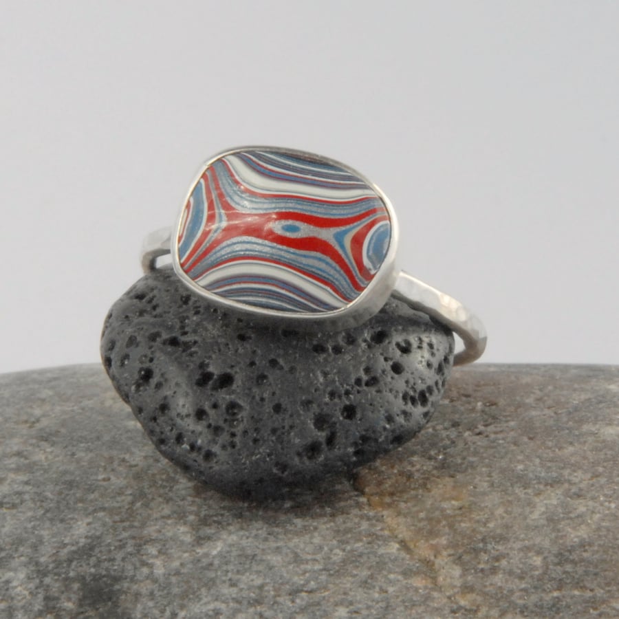 Vintage Fordite (dagenham agate) and sterling silver ring - blue red white