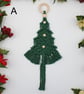 Macrame Christmas tree wall decoration - Image 2