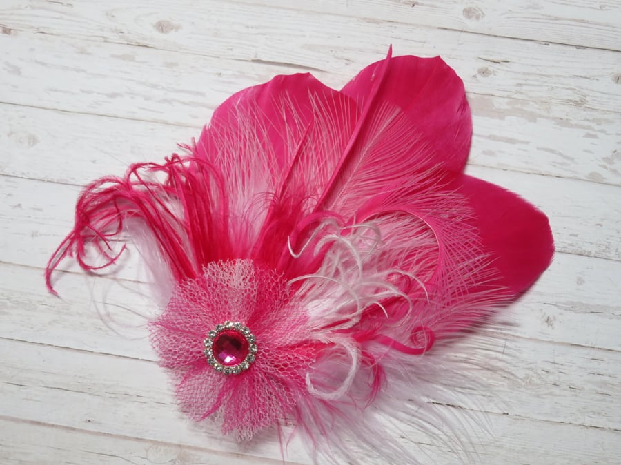 CRYSTAL HAIR CLIP SMALL PALE ROSE CRYSTAL HAIR CLIP SMALL PALE ROSE