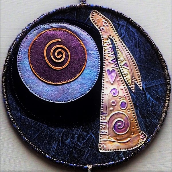 HMM115 - Moon Gazer Hare Mandala