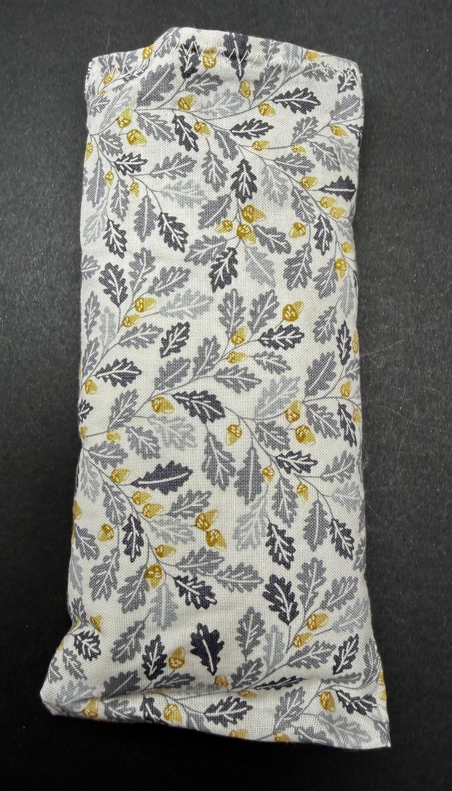Image of Lavender and hop sleep-aid bag - oak leaves and acorns - calming handmade gift