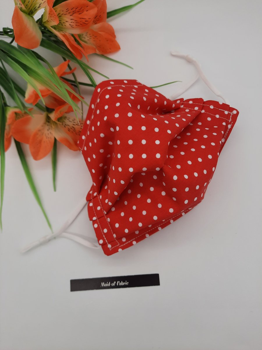 Red polkadot medium 3 layer face mask adjustable with nose wire 