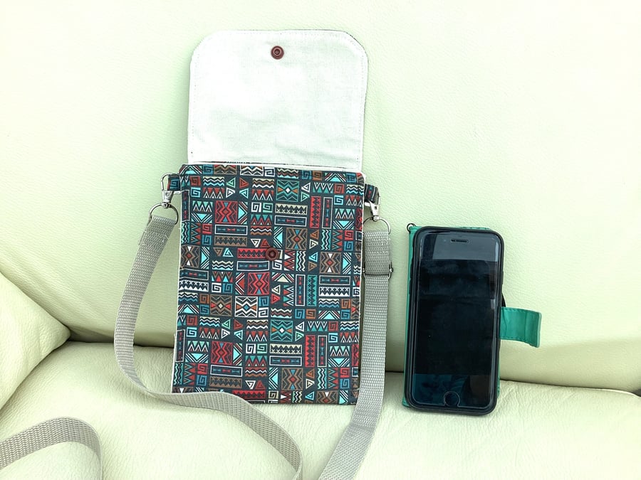Crossbody mobile phone bag with adjustable strap