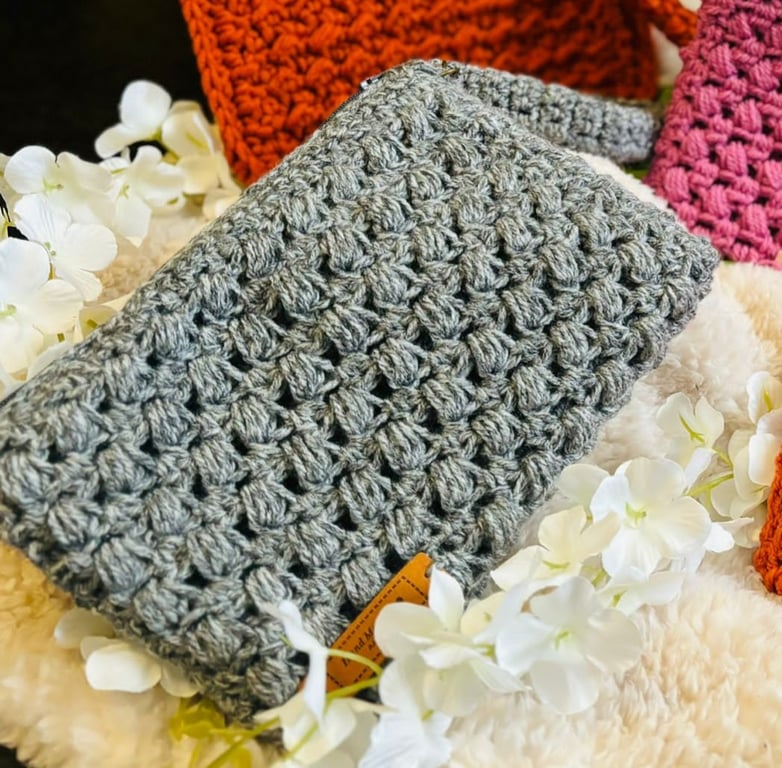 Crochet Clutch Make up Bag
