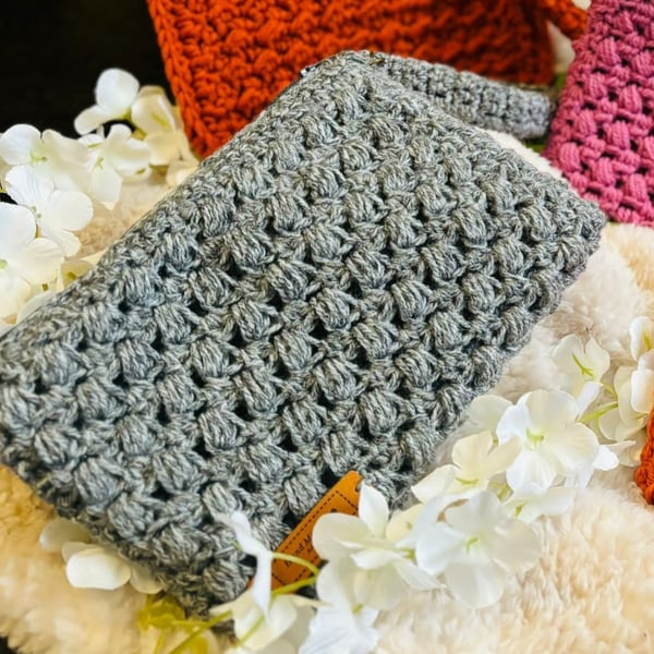 Crochet Clutch Make up Bag
