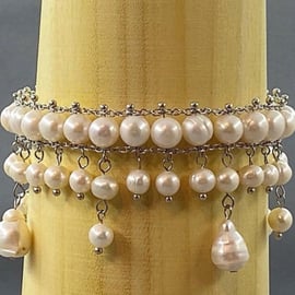 Ivory Cultured Pearl Dangle Drop Boho Bracelet