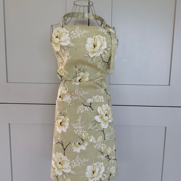 Apron, Full Apron with Centre Pocket, Apron, Floral, adjustable neck strap