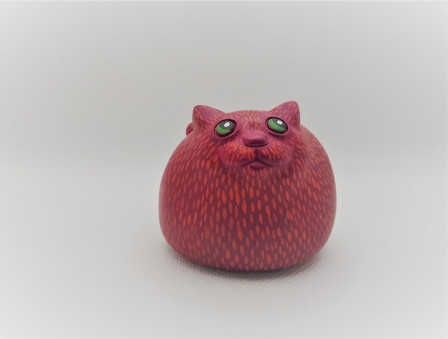 Cute Red Cat Figurine FREE UK POSTAGE