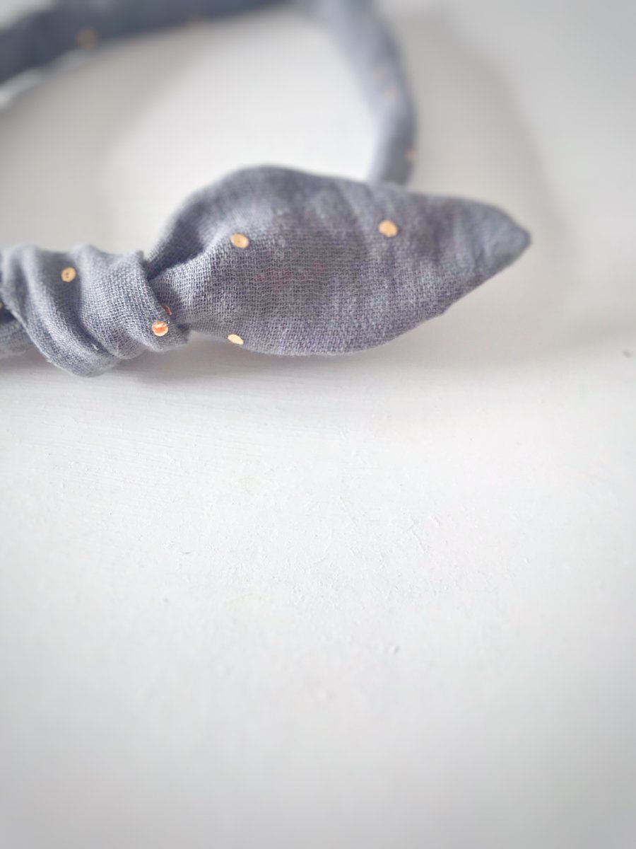  Alice Band in Grey Double Gauze Fabric with Gold Dots 