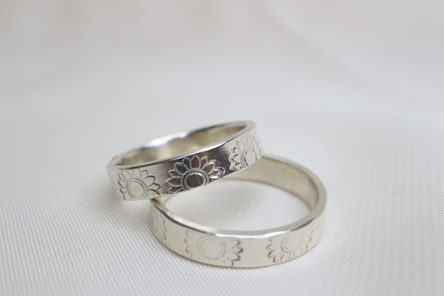 Engraved Sunflower Band Ring SUNFLOWERS RING BAND