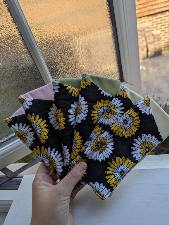 Sunglass cases - Yellow & White Daisy 