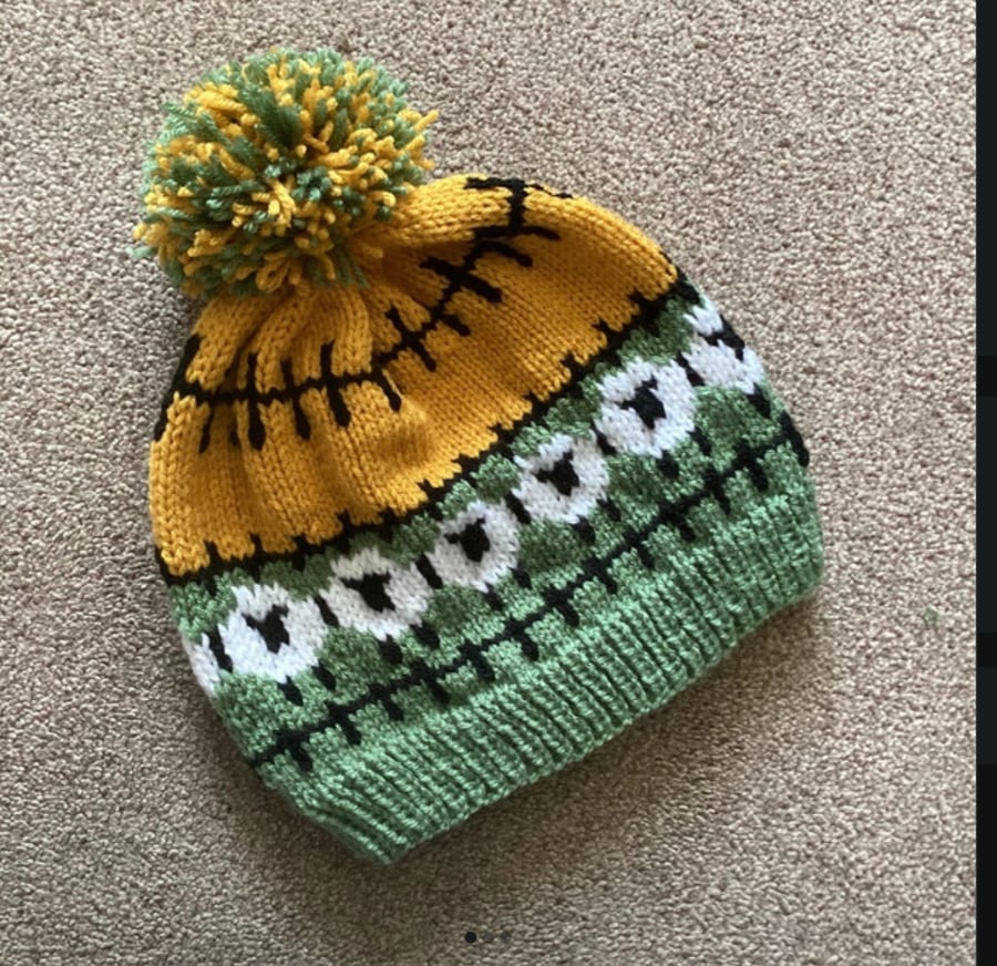 Bobble hat