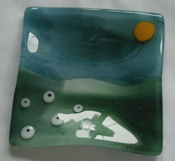 Fused glass Sheepy dish