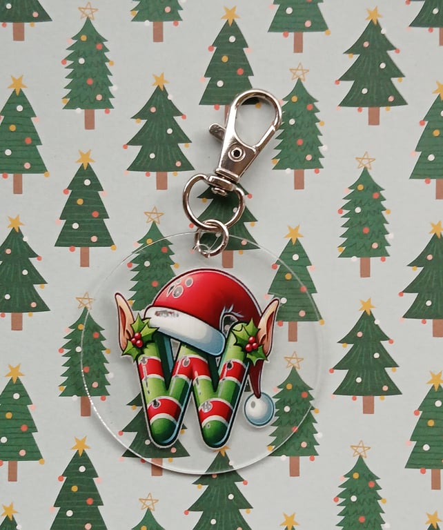 Clear acrylic Christmas keyring. "W"