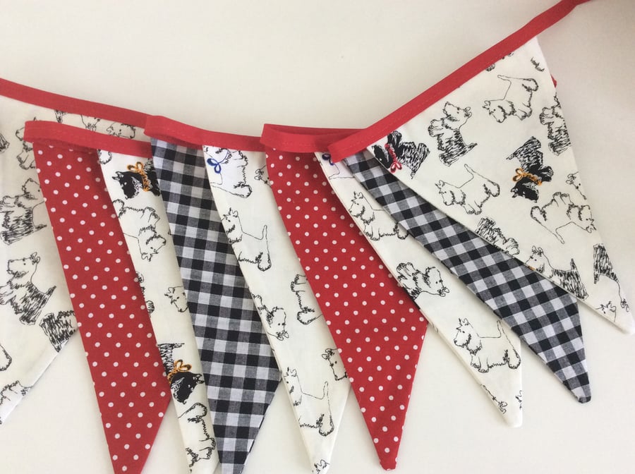 Scottie Dog Bunting - 12 flags, red black and white 8ft 7in with  ties