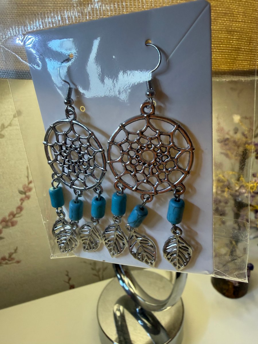 Dangly fashion earrings