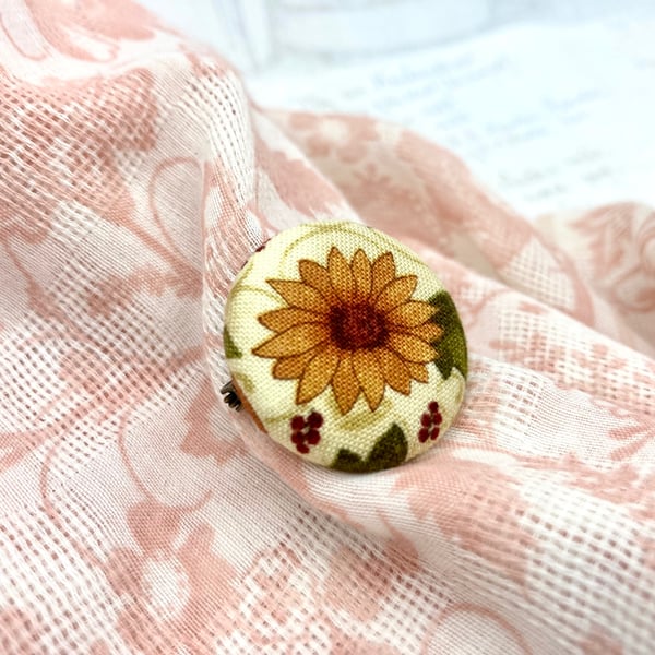 Sunflower harvest fabric button brooch
