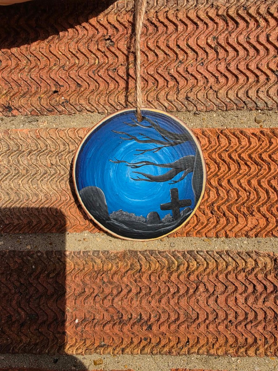 Hand Painted Halloween Graveyard Wooden Slice – Spooky Blue Night Scene Ornament