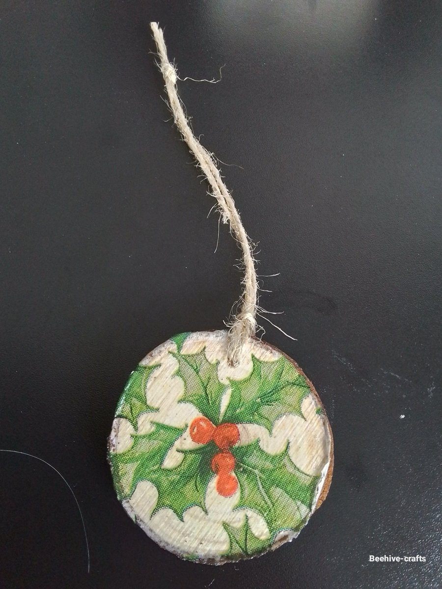 Mini woodslice christmas decoration 