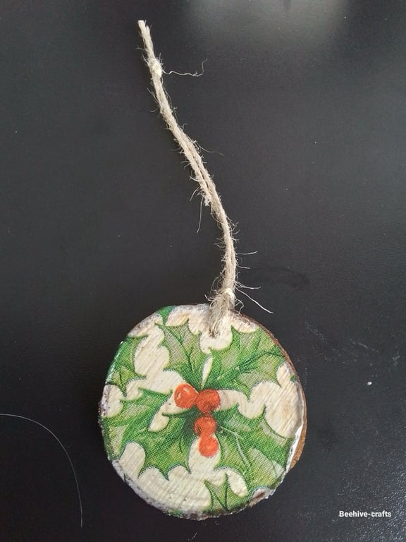 Mini woodslice christmas decoration 
