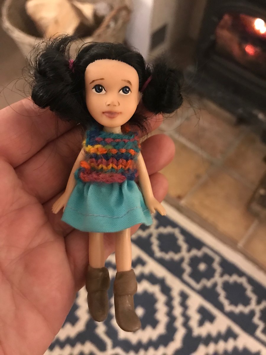 Mini festival folk dolls