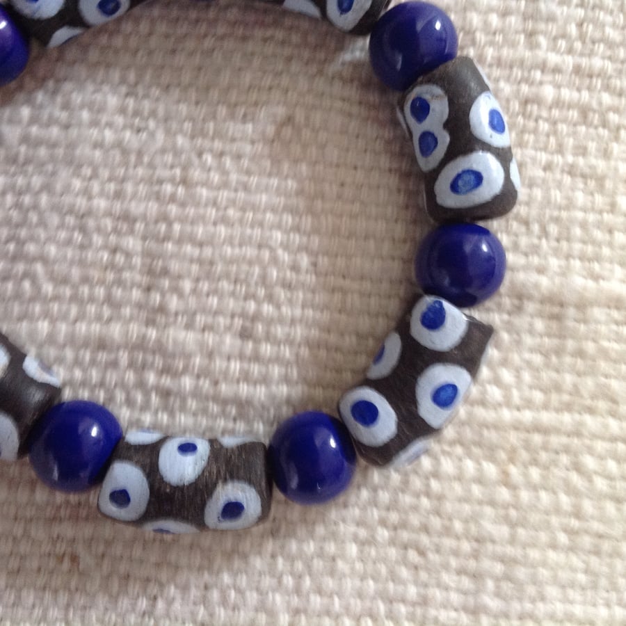6.5" African bead stretch bracelet in blue,white and brown