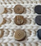 1" 25mm 40L Buttons with movement in 3 Fab Colours x 5 Buttons