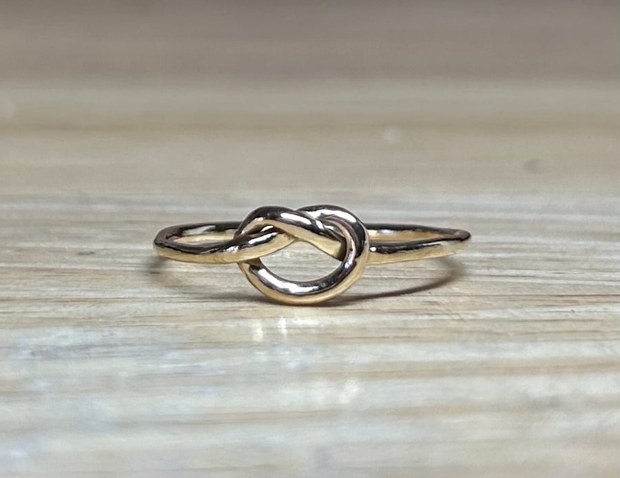 Handmade Hand Tied Solid 9ct Gold Knot Ring UK Ring Size ‘T’