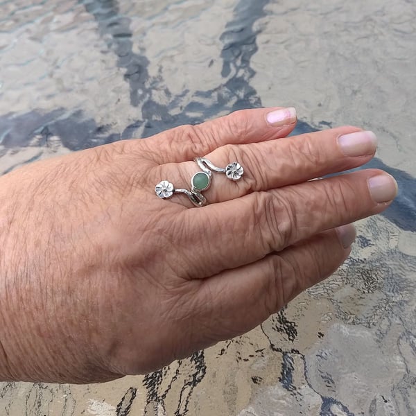 Rustic floral boho ring aventurine green