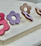Flower stud earrings - Image 3