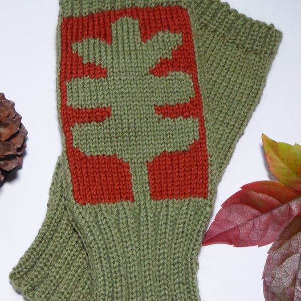 Leaf Cut-Out Wool Knit Fingerless Gloves