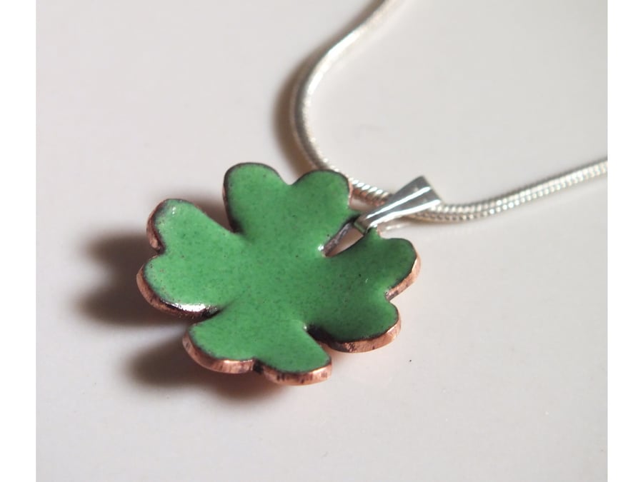 Four leaf clover enamelled pendant