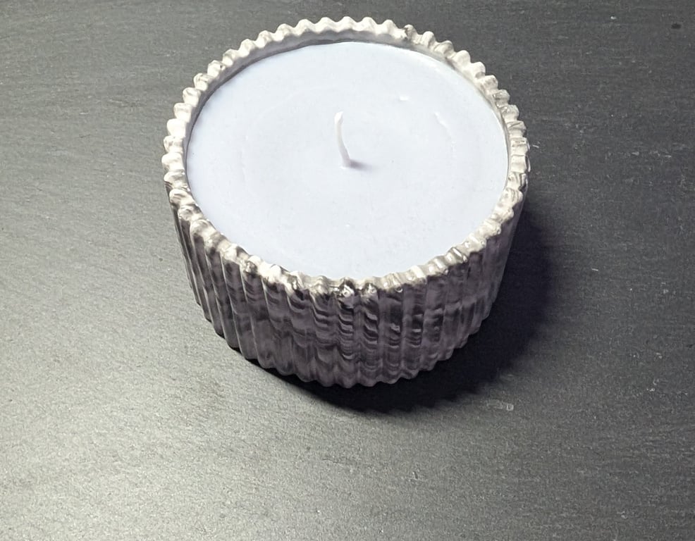 Black & White Eco-resin Jar with Candle