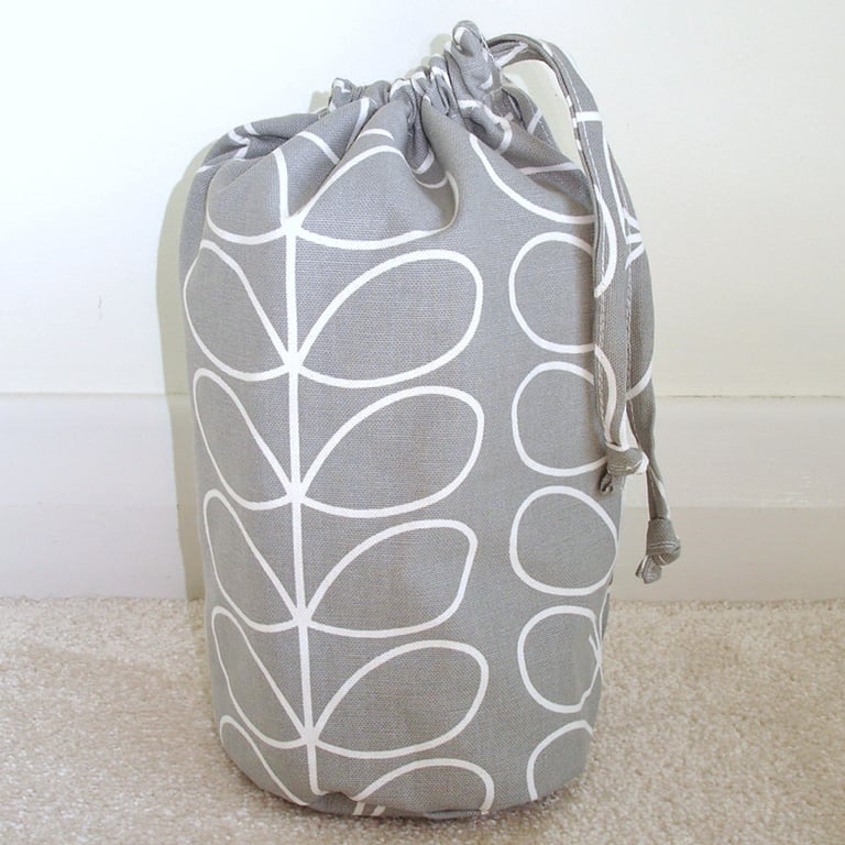 Toilet Roll Holder 2 Loo Rolls Storage Drawstring Bag Silver Grey Stem Leaves