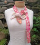 Pink floral satin necklace - Image 3