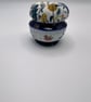 Pair of Vintage Ceramic Pin Cushions - Blue Rim Pots & William Morris - Image 9
