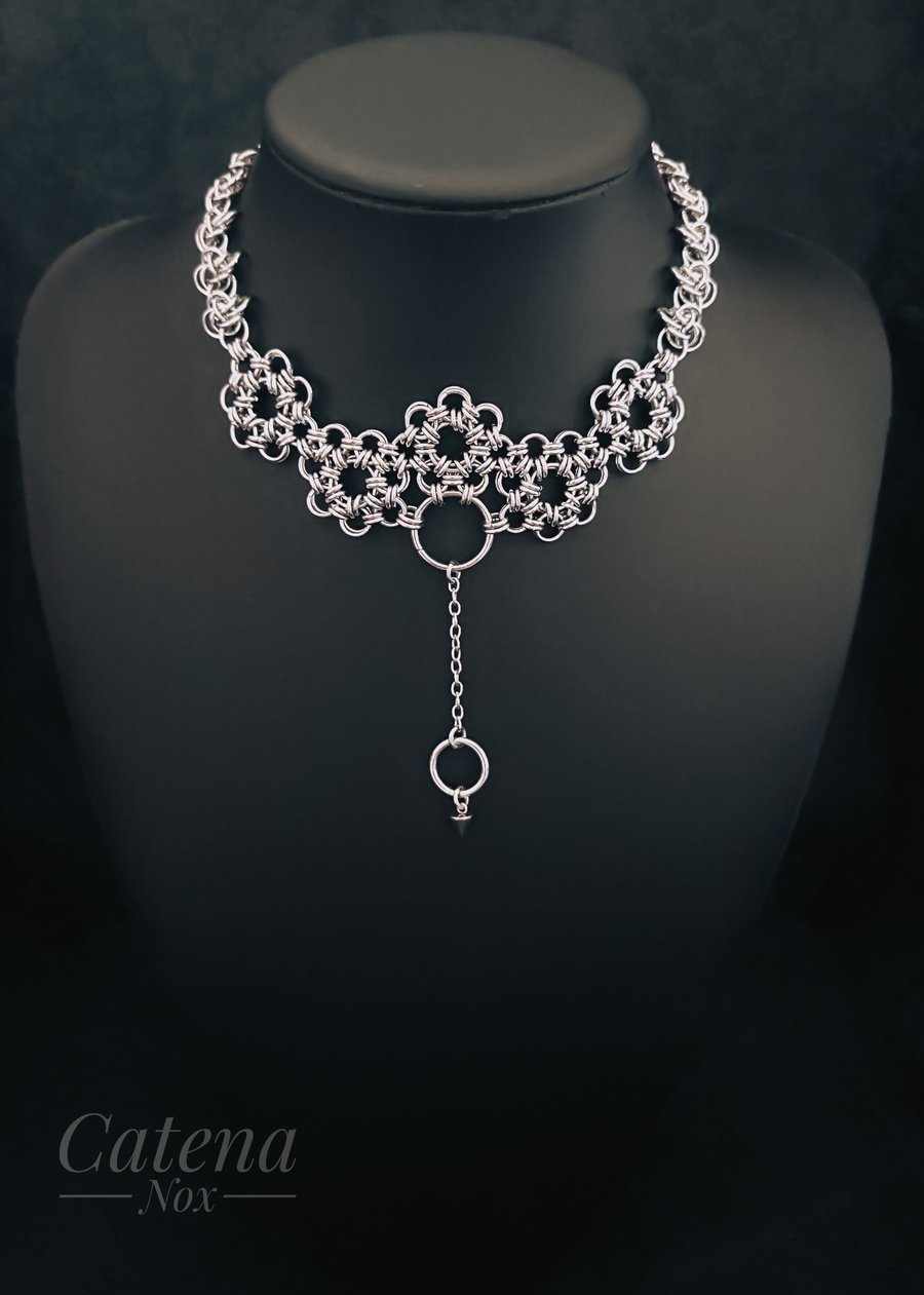 Chainmail Collar O-Ring Necklace: Stainless Steel Floral Lace Choker with Spike