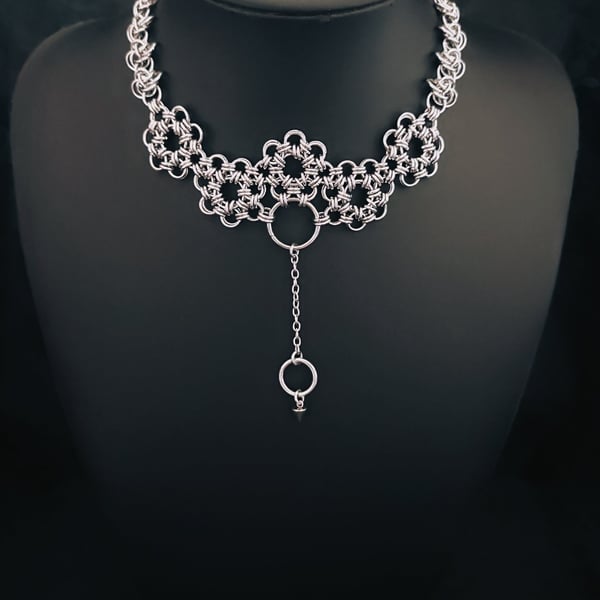 Chainmail Collar O-Ring Necklace: Stainless Steel Floral Lace Choker with Spike